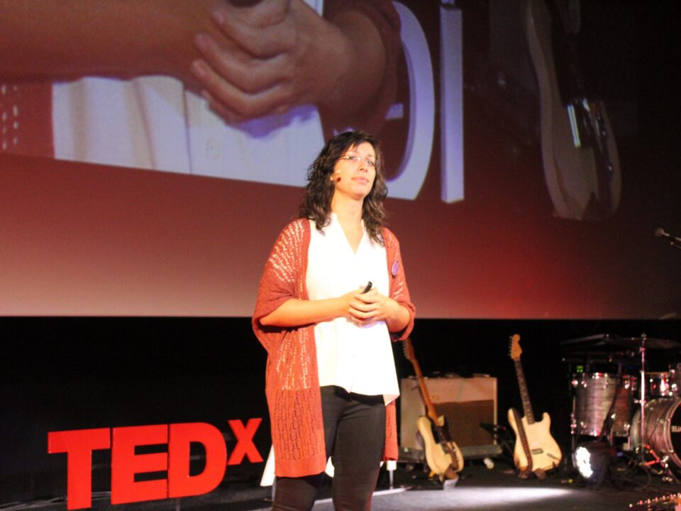 TED TALKS. Comunicación Ecofeminista: Comunicar lo Invisible